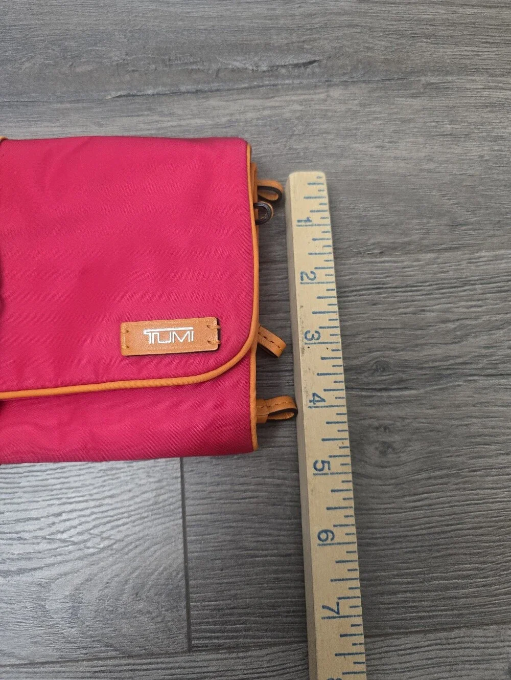 Tumi Travel Organizer Makeup Toiletry Jewely Vacation Travel Quiet Luxury